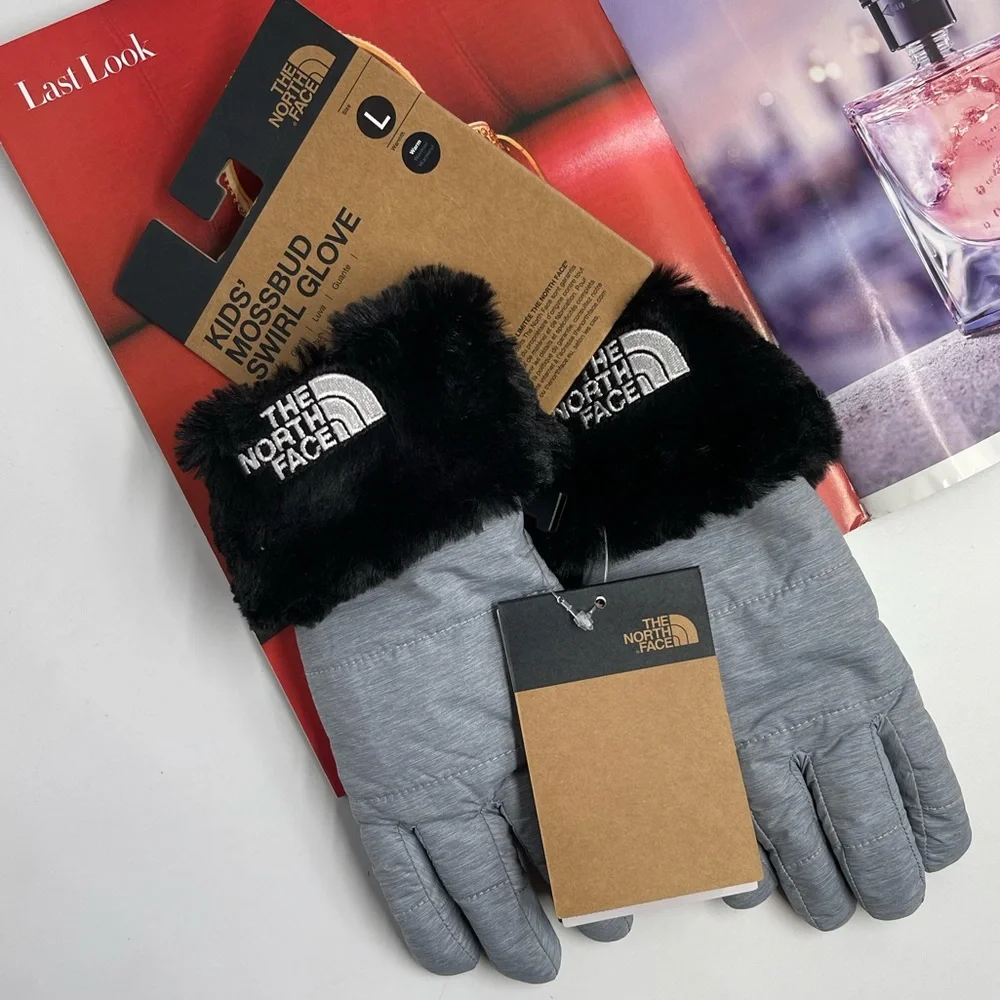 NWT The North Face kids' Mossbud Swirl Gloves